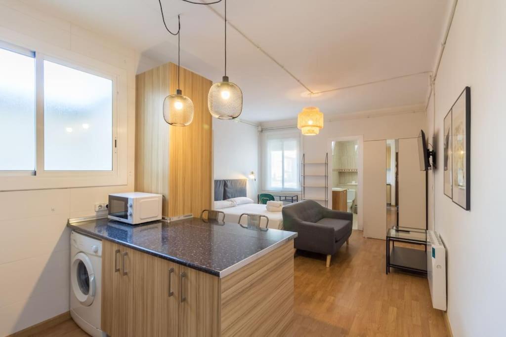 Bebarceloner Sant Andreu Apartments - Studio Eksteriør billede